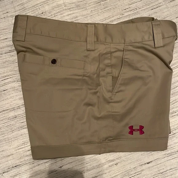 Under Armour - Picture 3 of 3